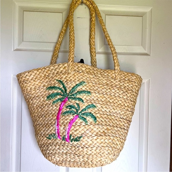 Quacker Factory Handbags - QUACKER FACTORY QVC LINED CORN HUSK
SHOULDER BAG TOTE